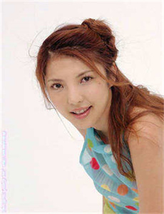 女儿小丹-偷看美美裙子里的东西视频