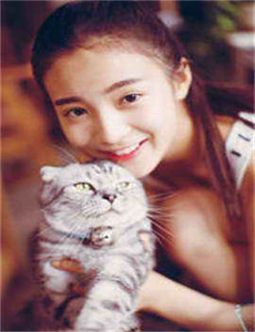 经典WC女厕所里TV-是美男啊女主角