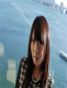 女伯爵